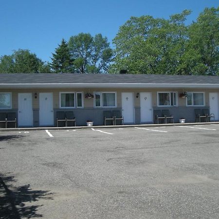 Motel Chevalier Quebec City Exterior photo