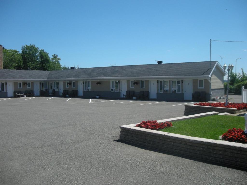 Motel Chevalier Quebec City Exterior photo